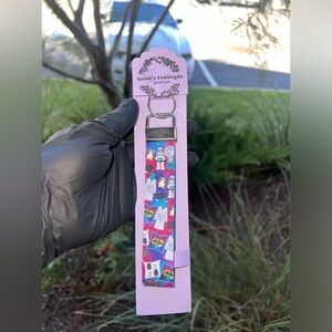 Star Wars silver key fobe wristlet keychain with glitter blue on the inside